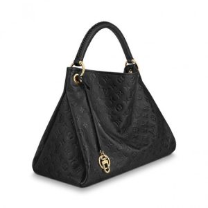 import placeholder for v00000597