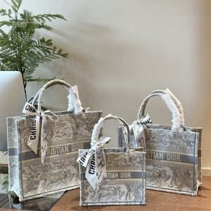 import placeholder for v00001313